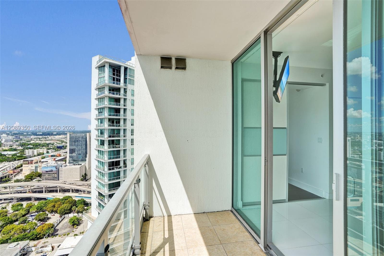 Mint at Riverfront · #4109 in Miami - Photo 32