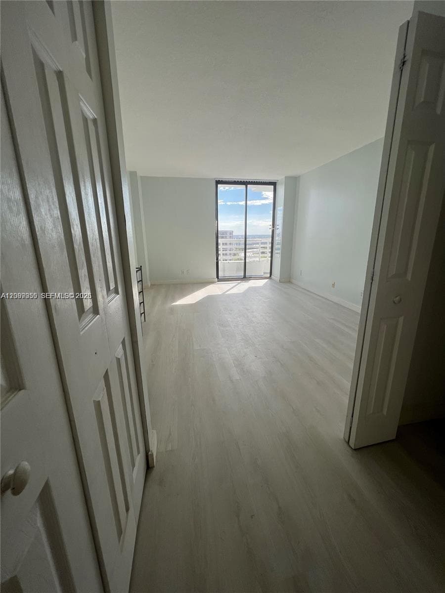 PARC CENTRAL AVENTURA EAS · #PH05 in Aventura - Photo 10