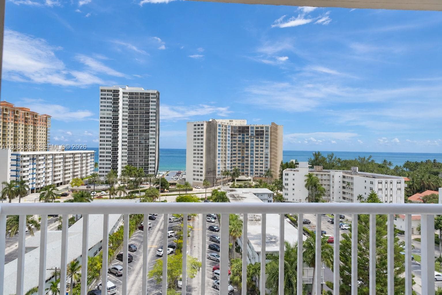 Clifton condo · #1106 in Hallandale Beach - Photo 2