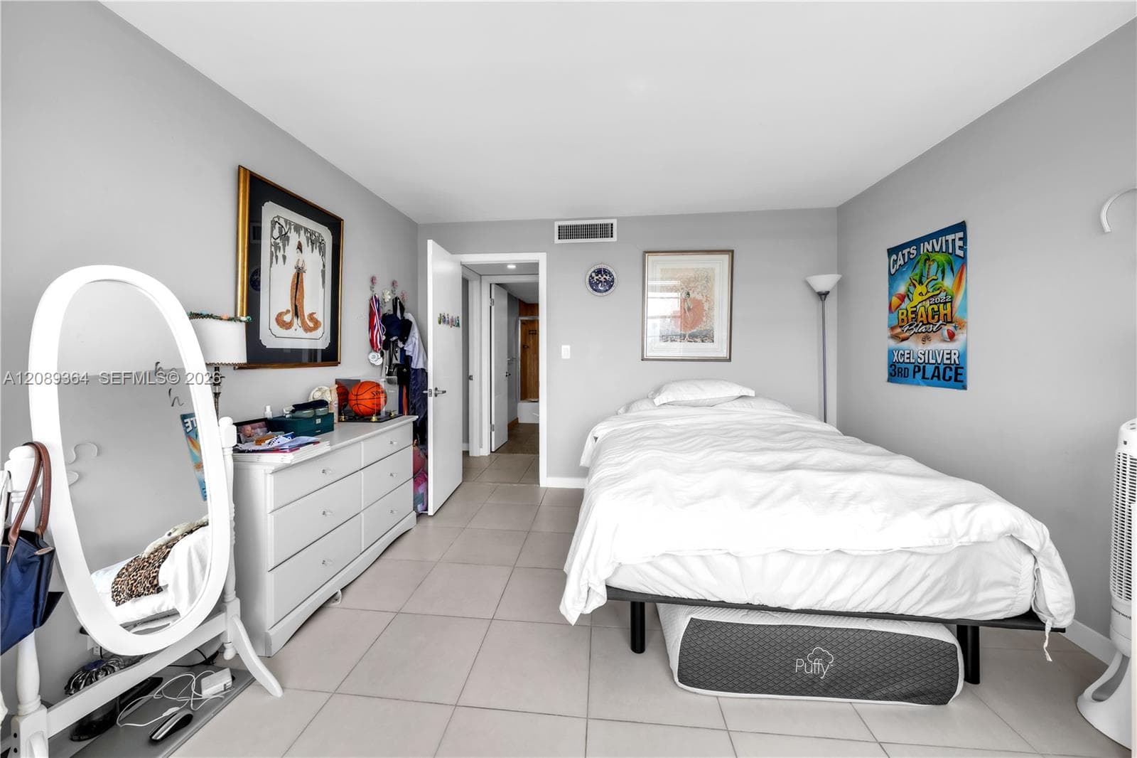 Clifton condo · #1106 in Hallandale Beach - Photo 26