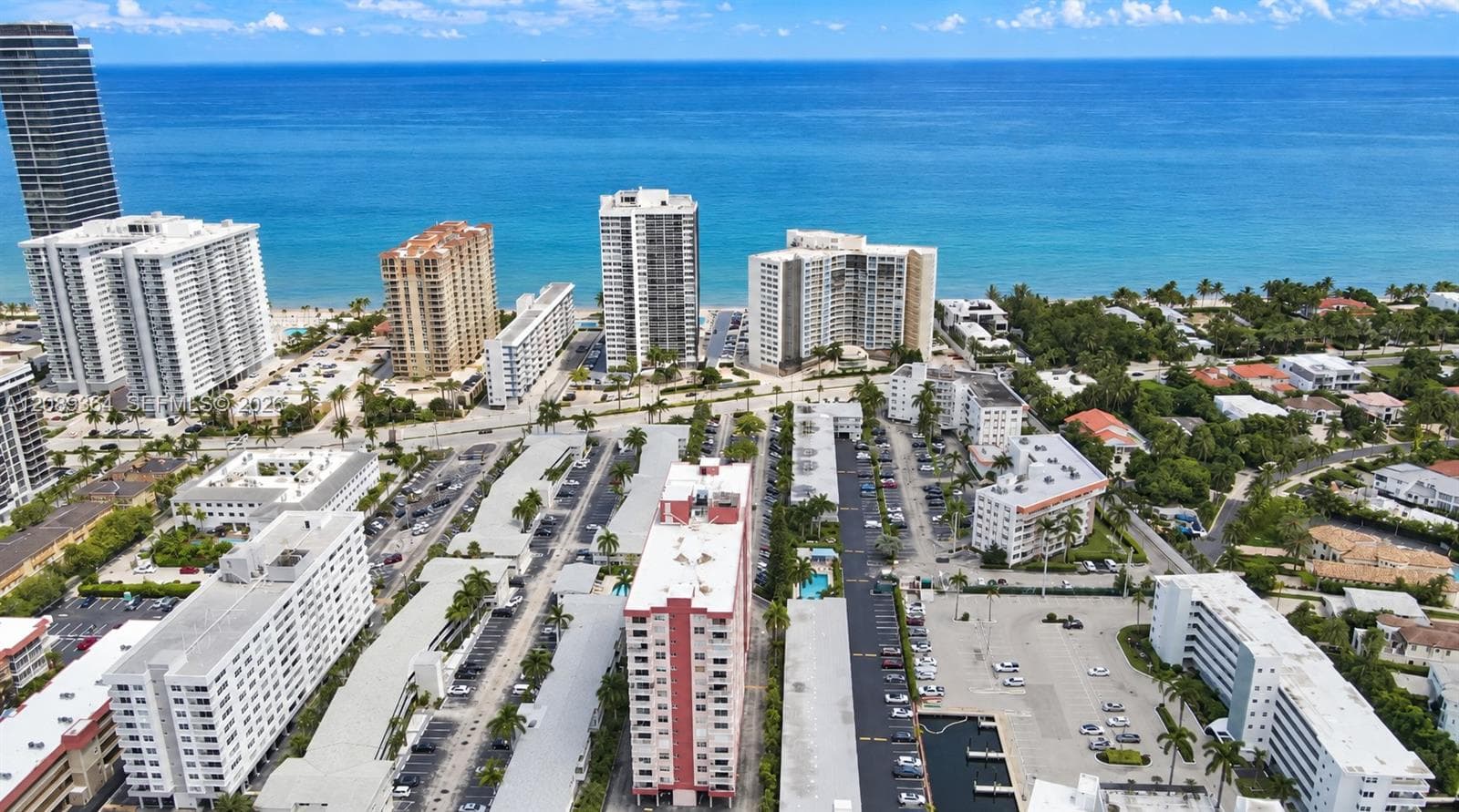 Clifton condo · #1106 in Hallandale Beach - Photo 3