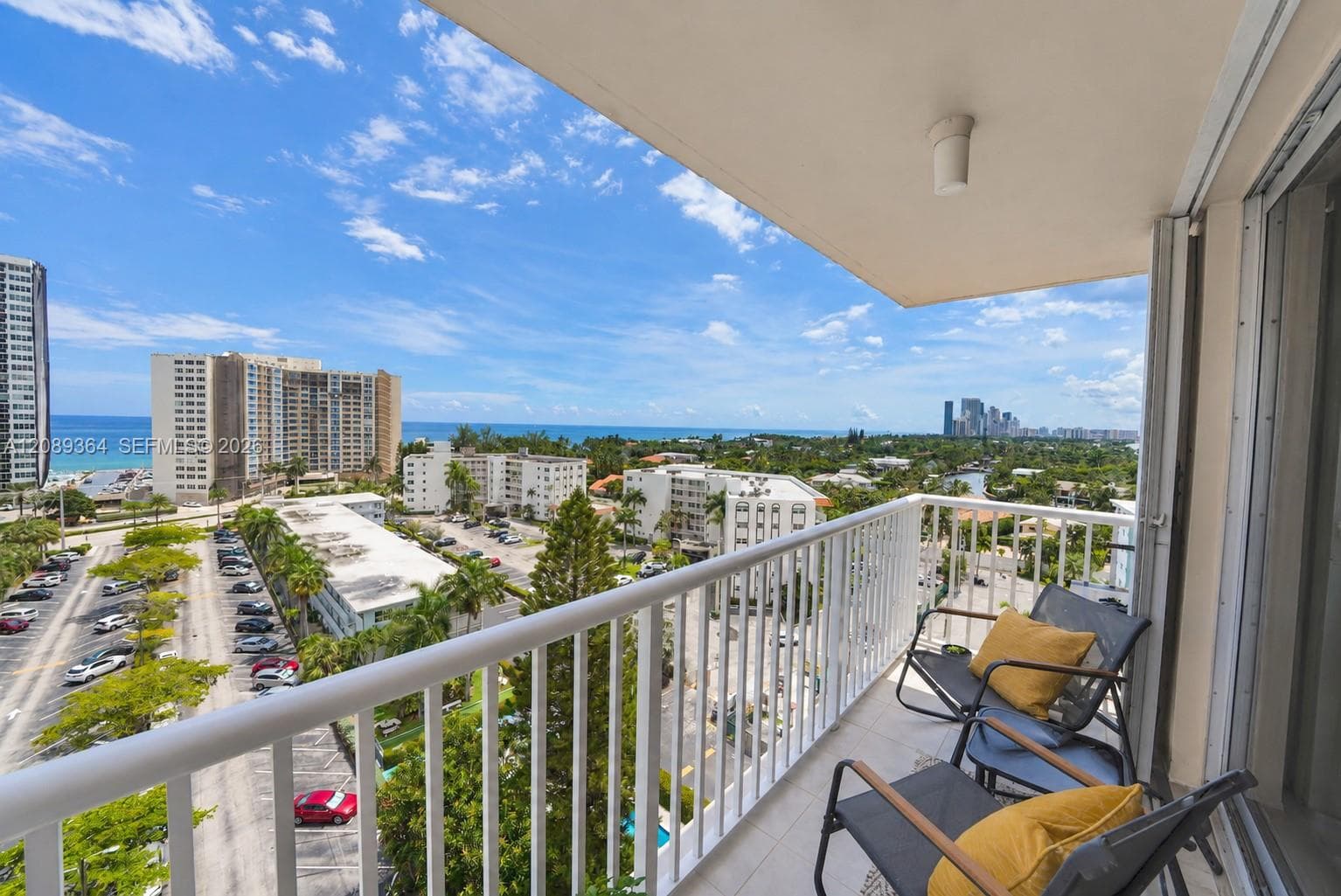 Clifton condo · #1106 in Hallandale Beach - Photo 1