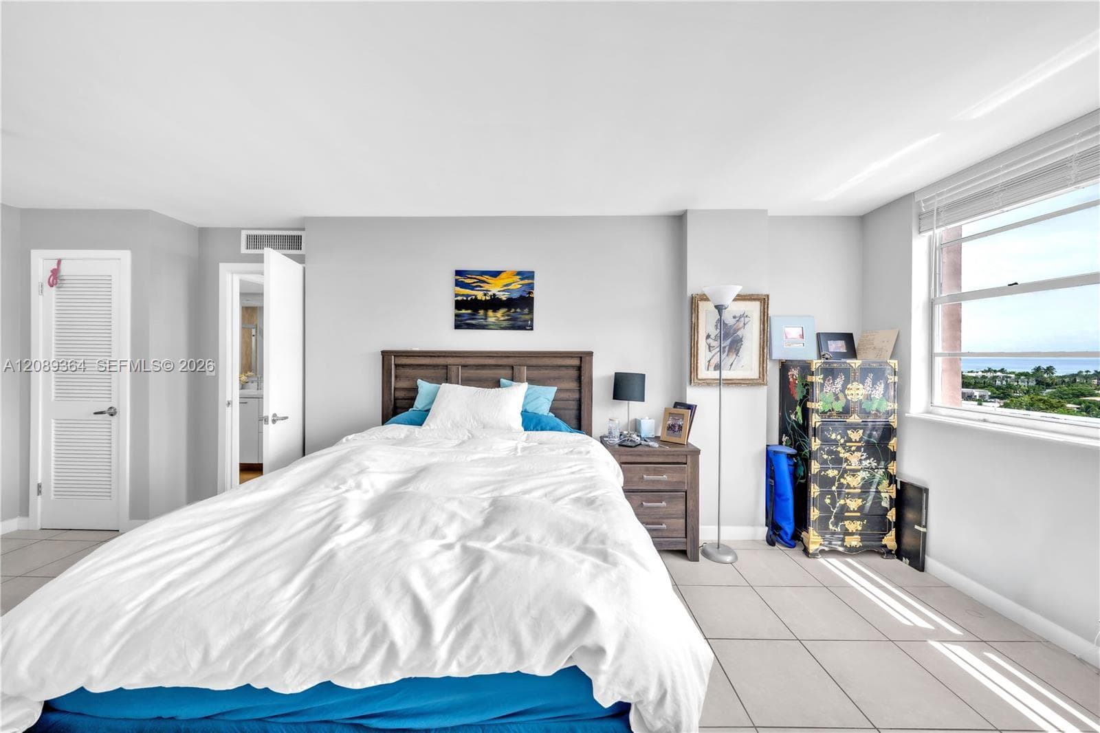 Clifton condo · #1106 in Hallandale Beach - Photo 14