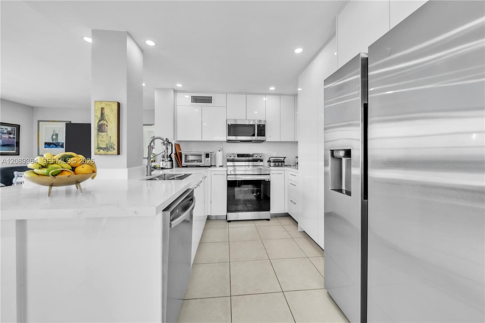 Clifton condo · #1106 in Hallandale Beach - Photo 11