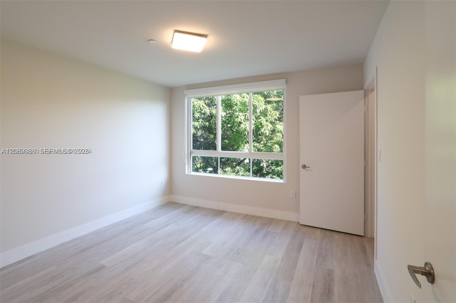 2555 NE 193rd St #2223 photo 11