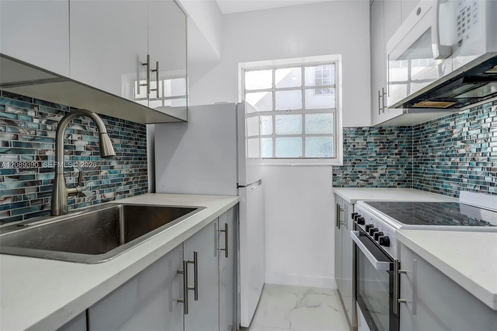 Eight Palms Condo · #205 in Miami Beach - Photo 9