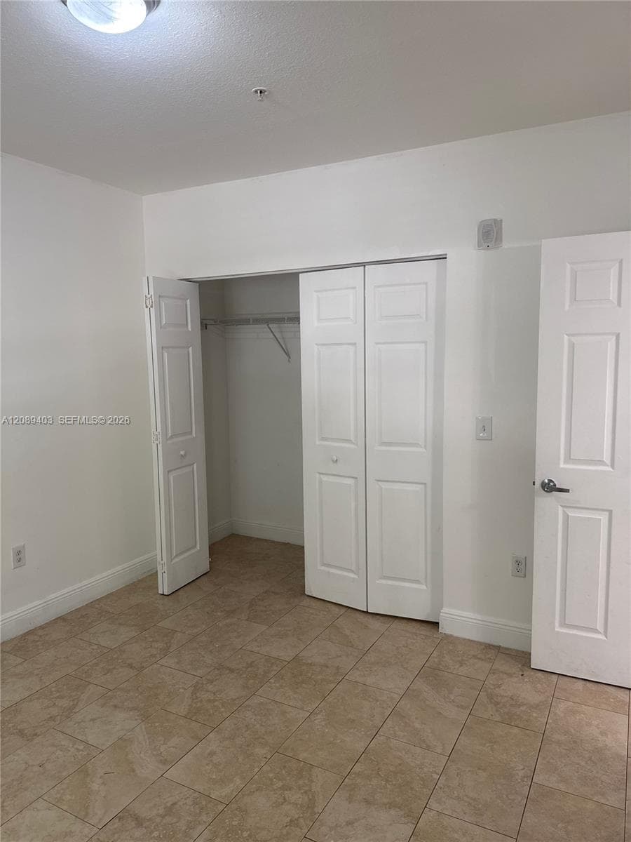 AUSTIN SUB · #C211 in Hialeah - Photo 7