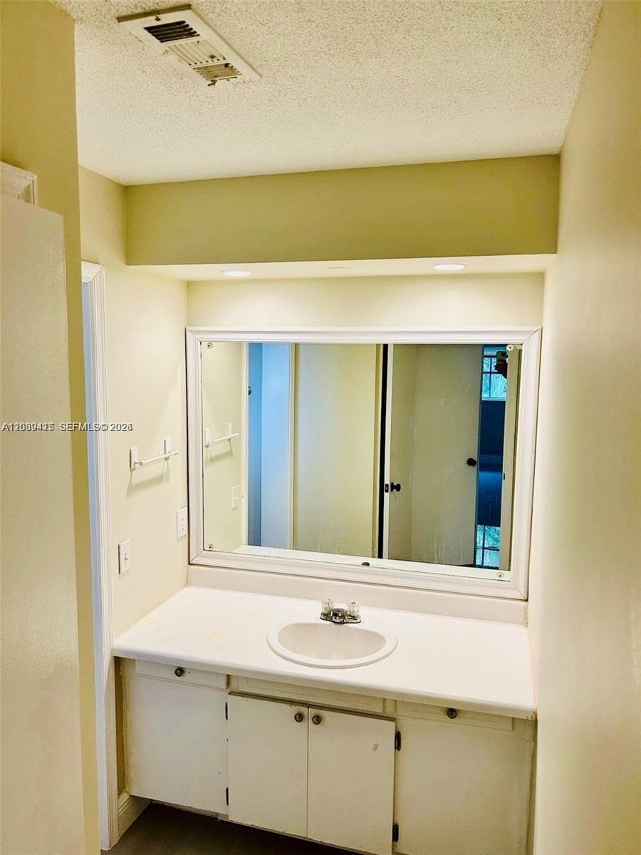 Corinthian Condo · #7 in North Palm Beach - Photo 9
