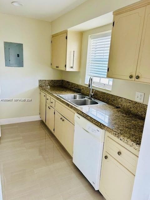 Corinthian Condo · #7 in North Palm Beach - Photo 4