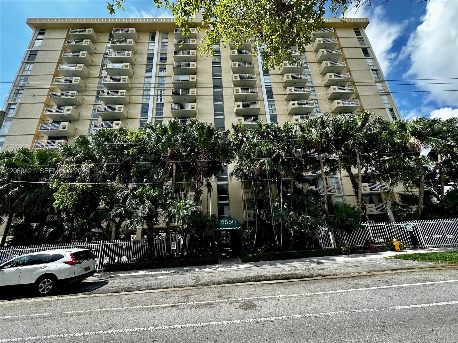 VECINO DEL MAR CONDO · #208 in North Miami - Photo 12