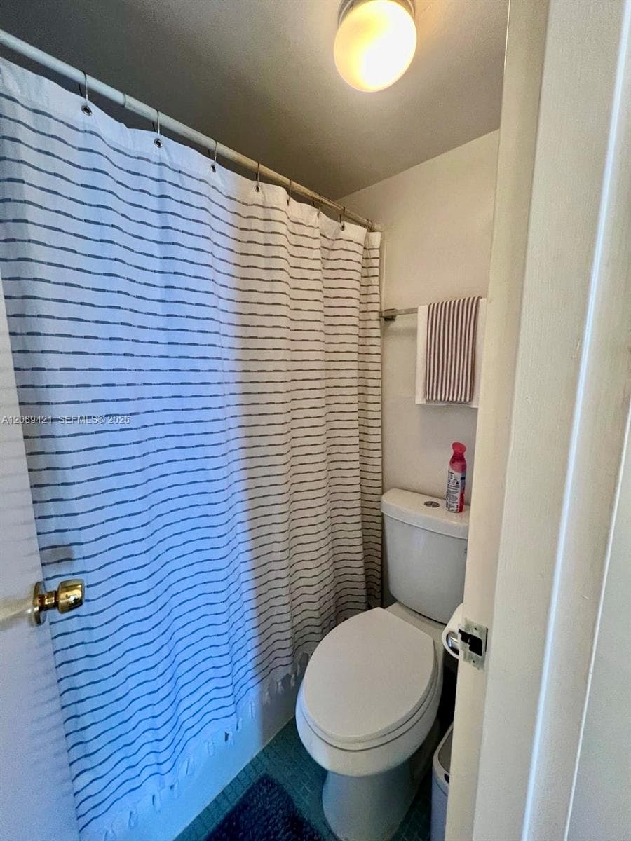 VECINO DEL MAR CONDO · #208 in North Miami - Photo 10