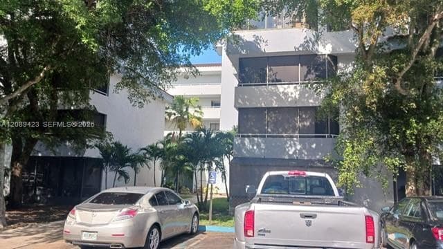 VERABELLA FALLS CONDO · #B-310 in Miami - Photo 8