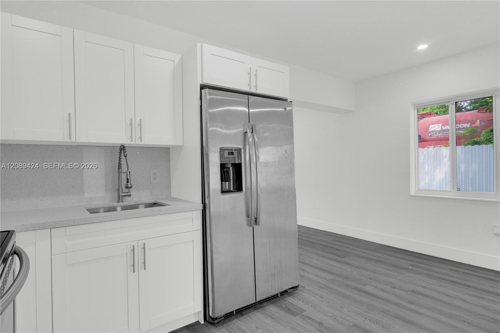 NEW KITCHEN