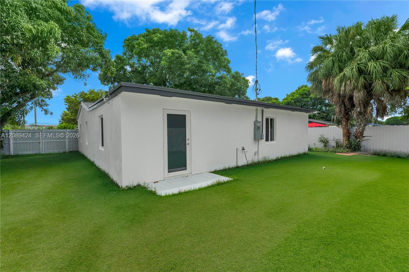 EXTERIOR BACK 16400 NW 17 CT #1