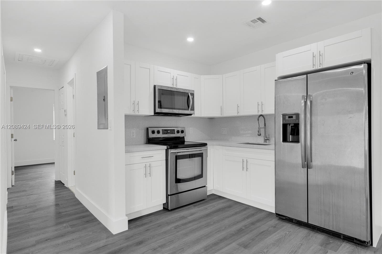 NEW KITCHEN