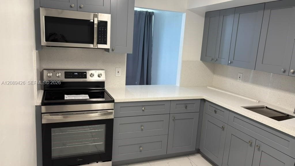 DESOTO PARK CONDO · #320 in Hallandale Beach - Photo 4