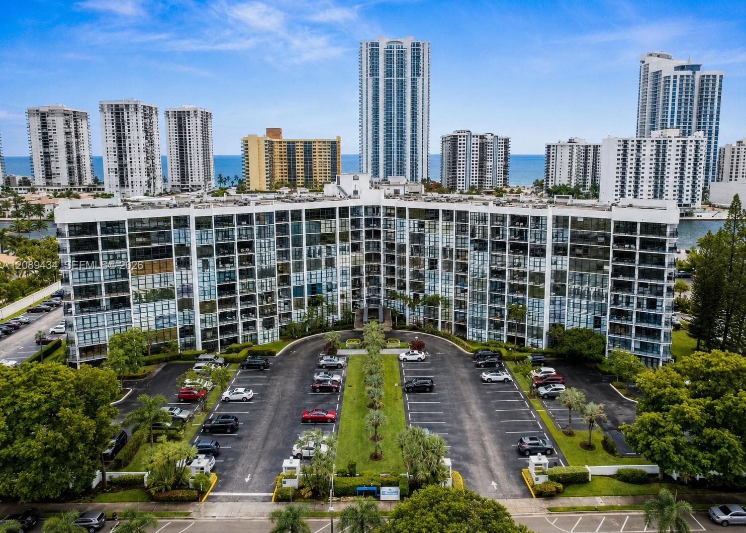 OCEANVIEW PARK CONDO · #614 in Hallandale Beach - Photo 2