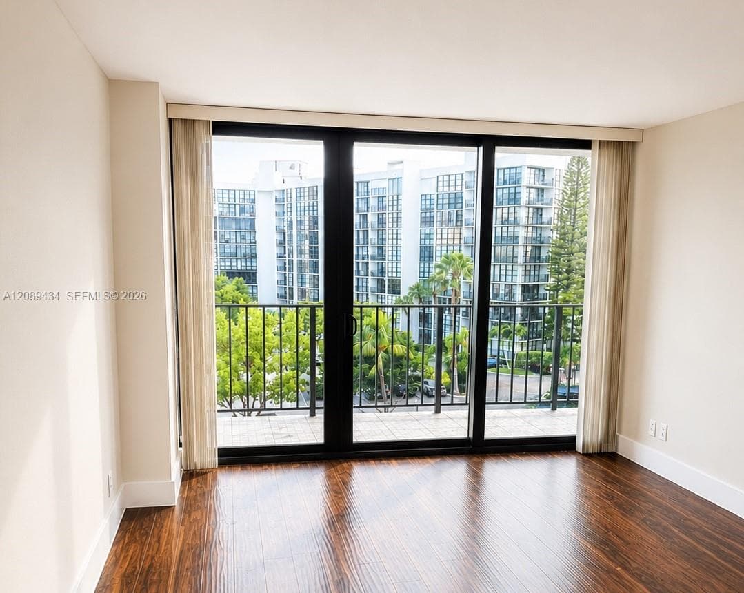 OCEANVIEW PARK CONDO · #614 in Hallandale Beach - Photo 7