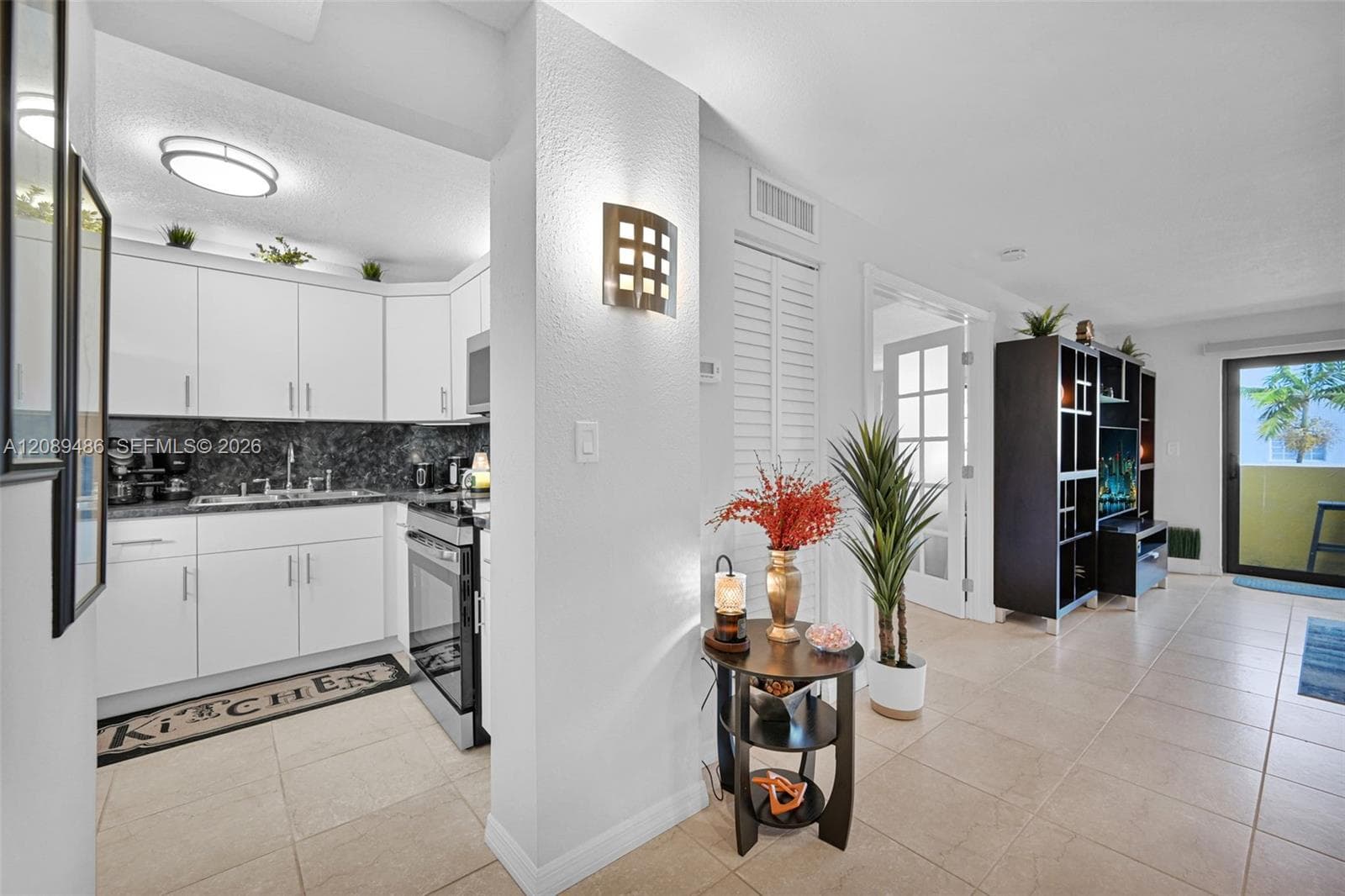 COLLINS PLAZA CONDO · #403 in Miami Beach - Photo 9