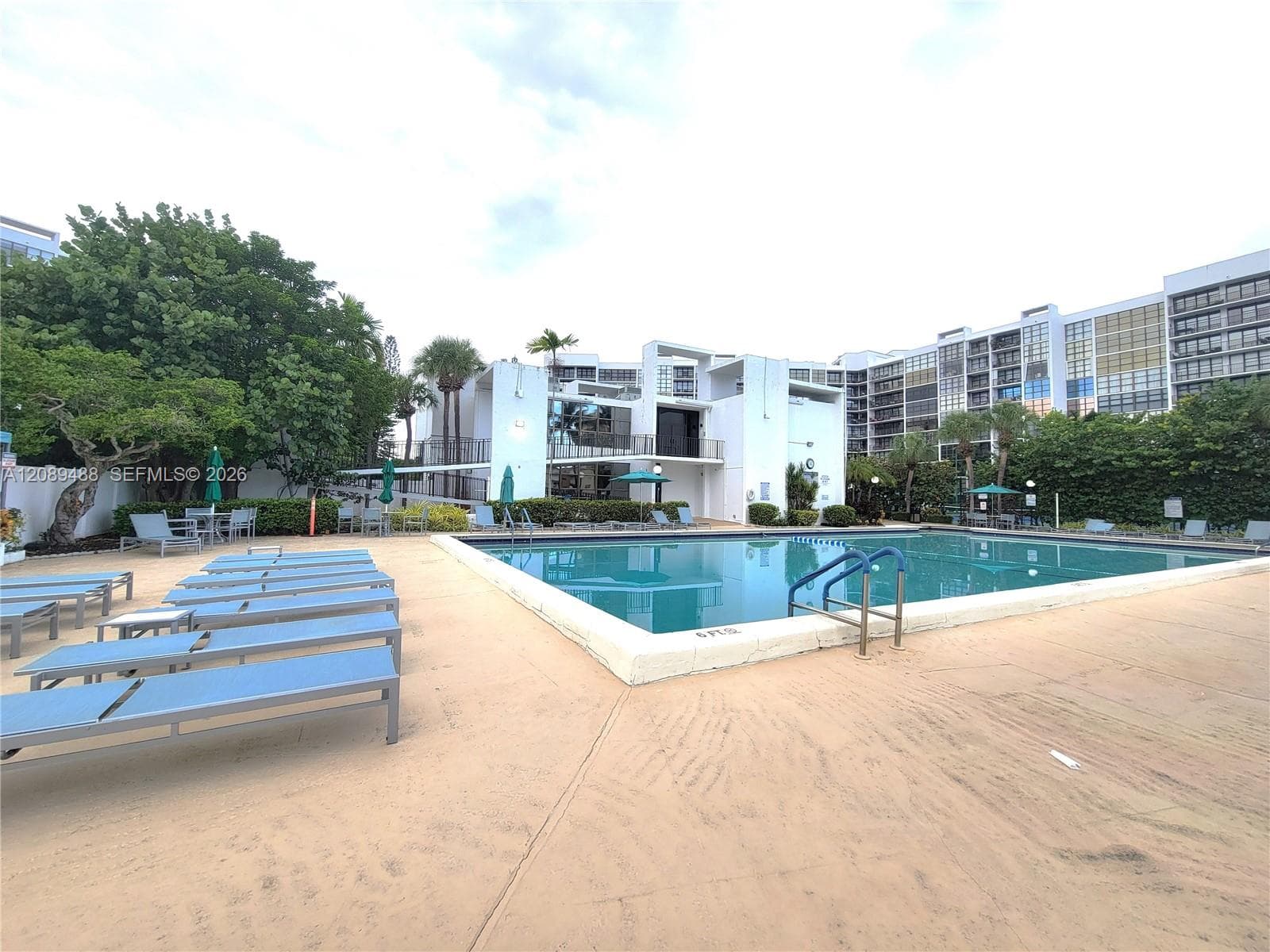 OCEANVIEW PARK · #309 in Hallandale Beach - Photo 3