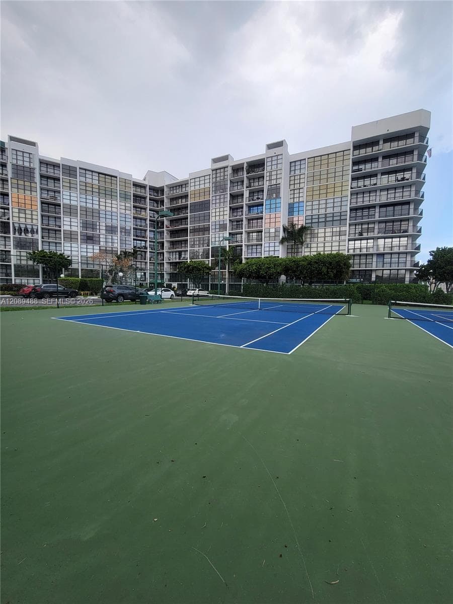 OCEANVIEW PARK · #309 in Hallandale Beach - Photo 5