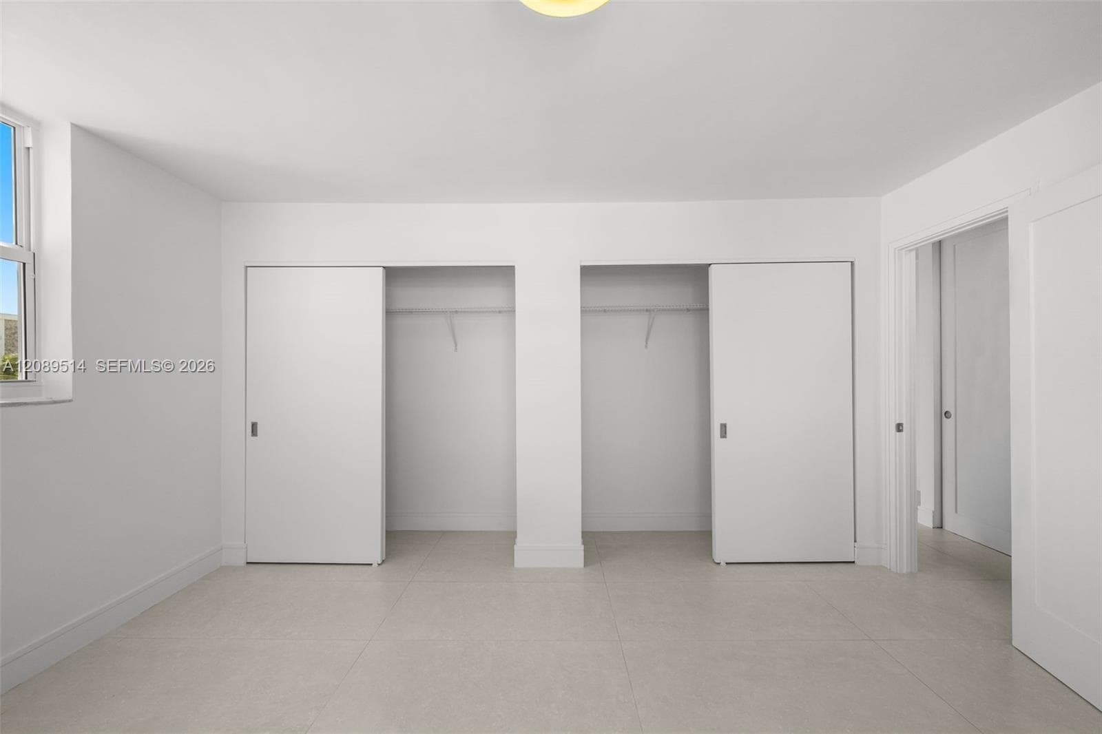 Three Hundred Collins · #407 in Miami Beach - Photo 23