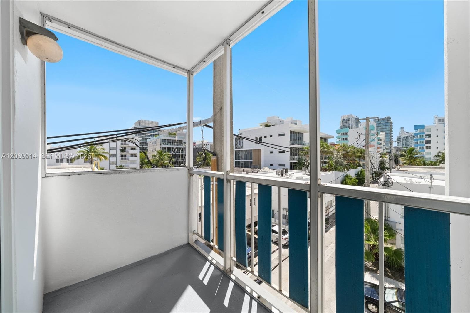 Three Hundred Collins · #407 in Miami Beach - Photo 38