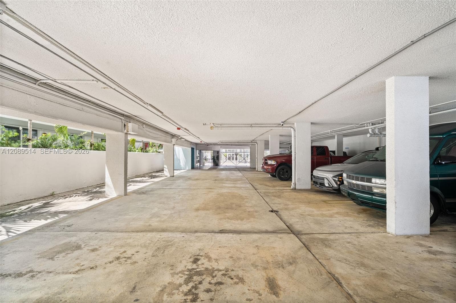 Three Hundred Collins · #407 in Miami Beach - Photo 31