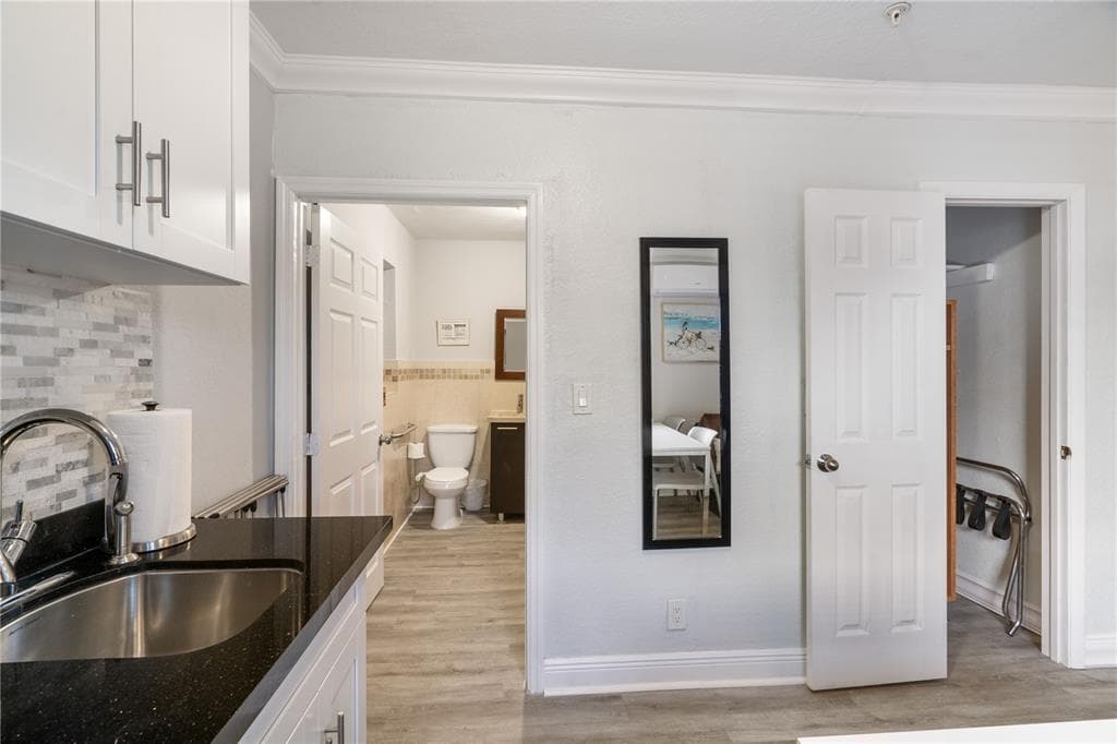 2625 1 hall