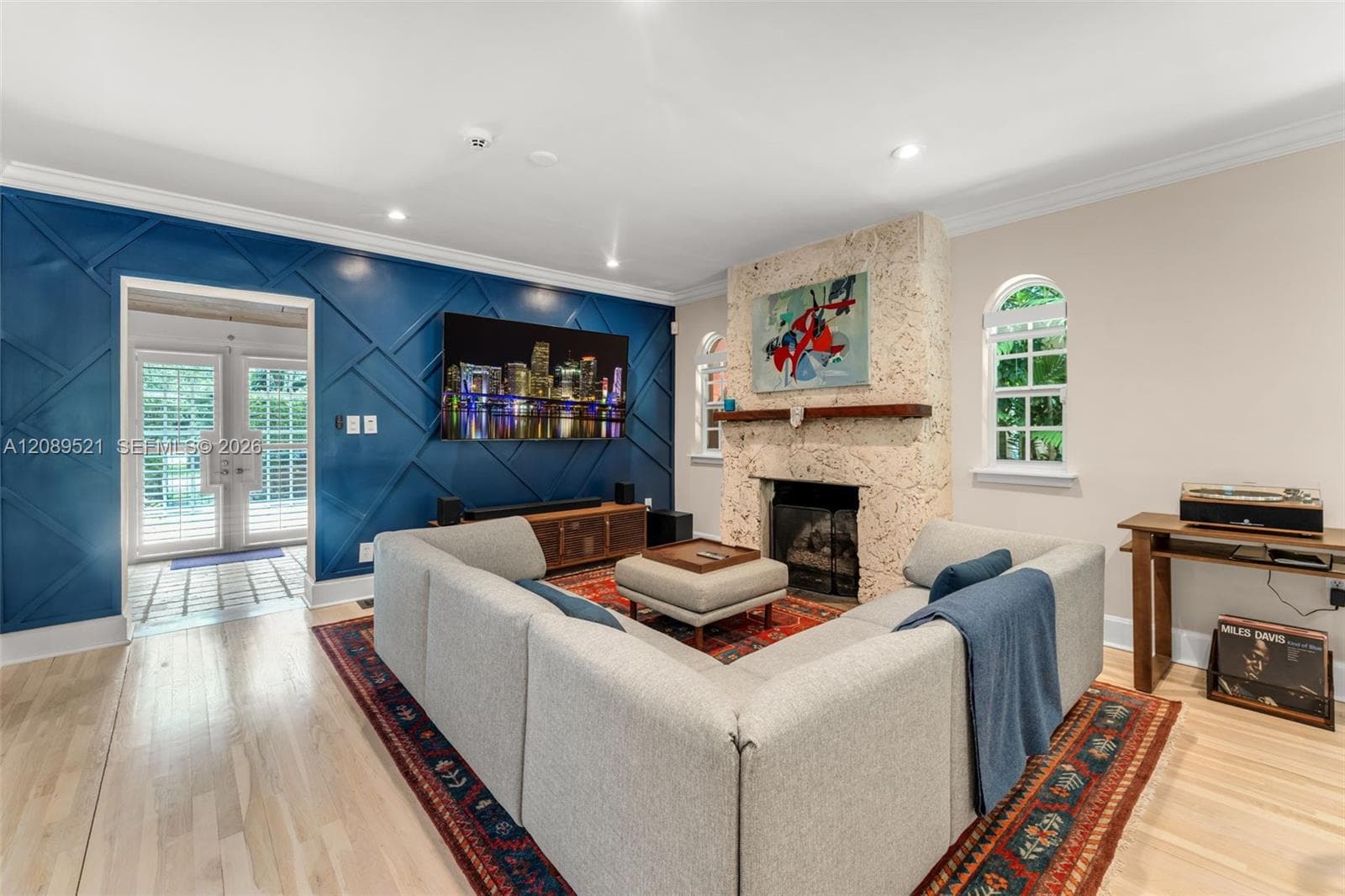 629 Altara Ave photo 8