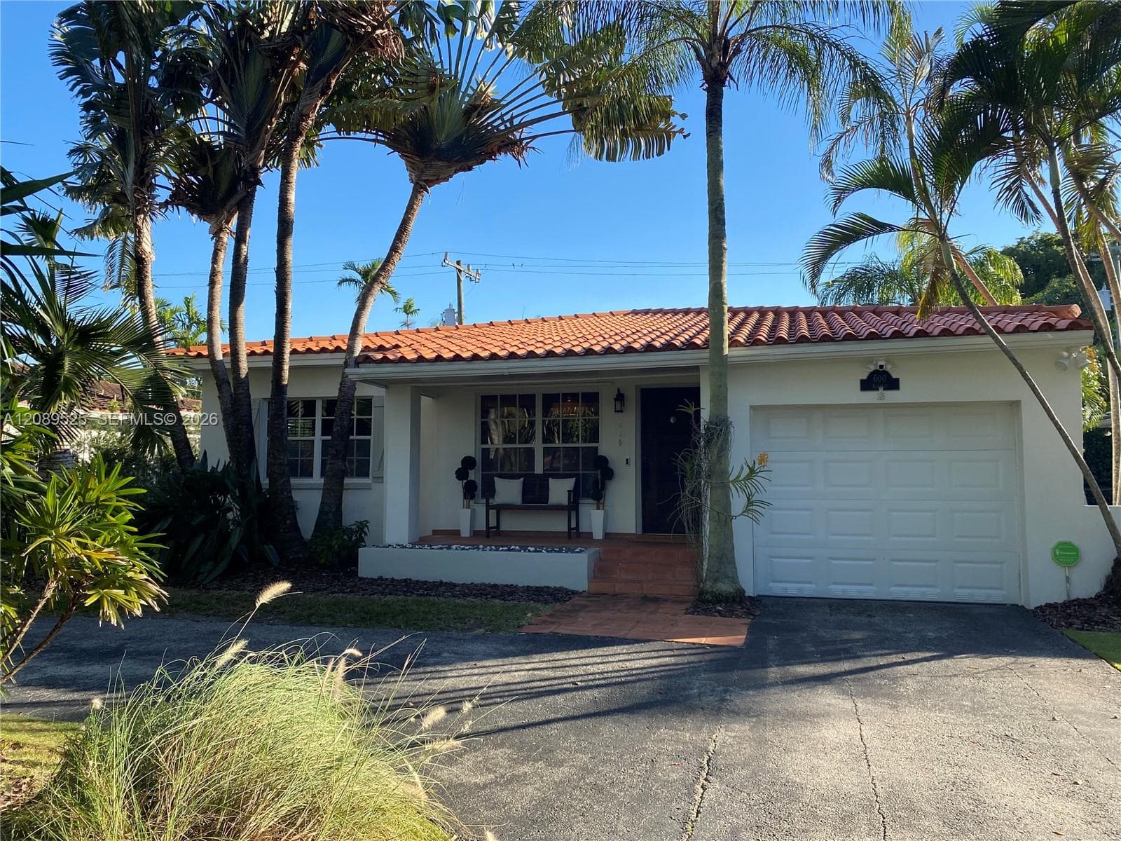 600 Alminar Ave #- photo 1