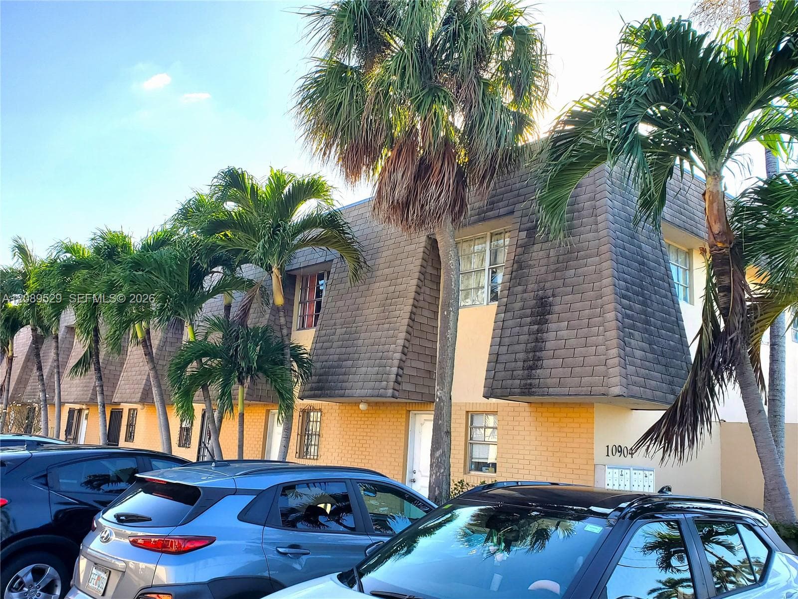 VILLAS TOWNHOUSES OF SWEE · #1R in Sweetwater - Photo 1