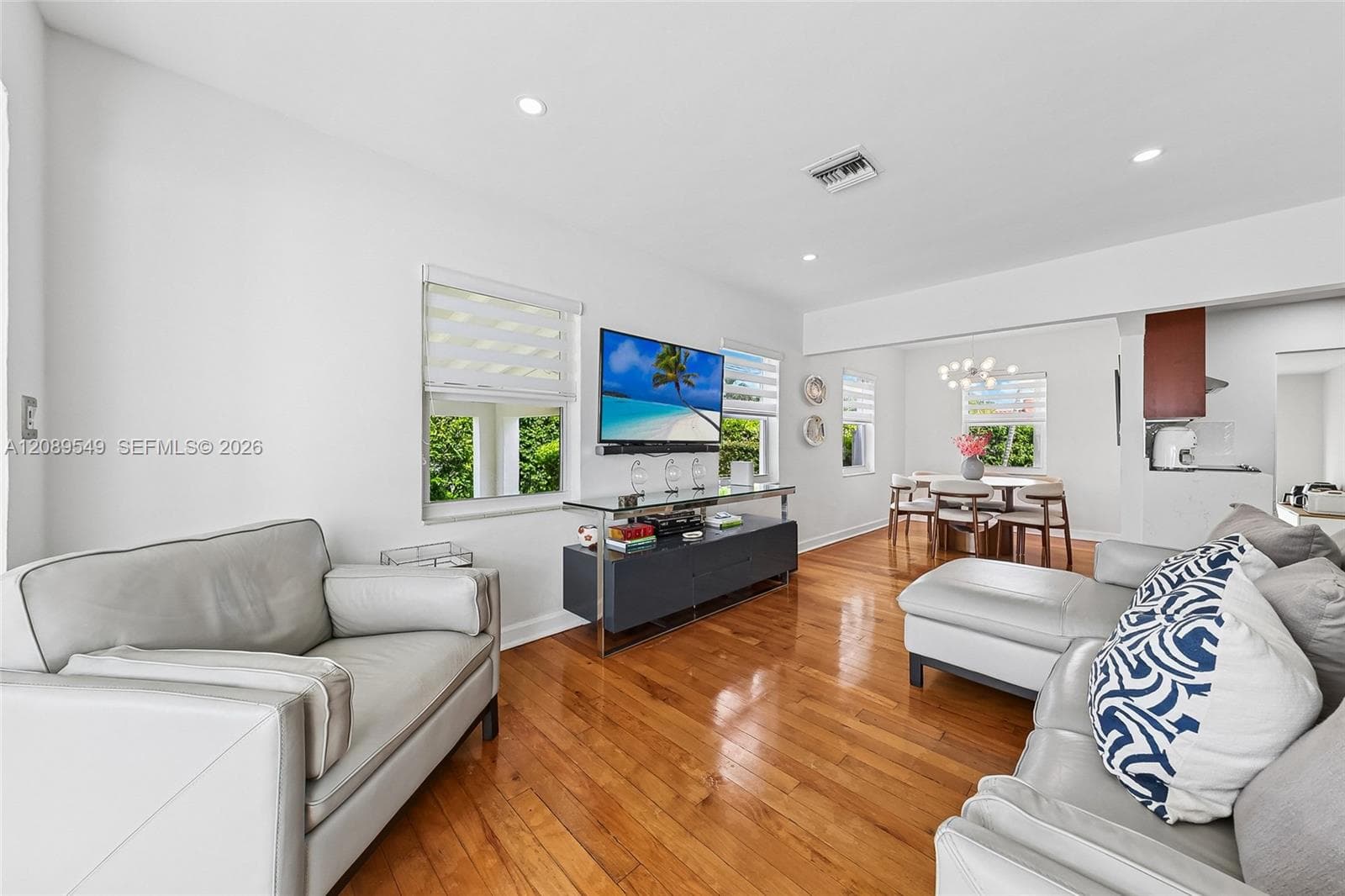 47 Fonseca Ave photo 4