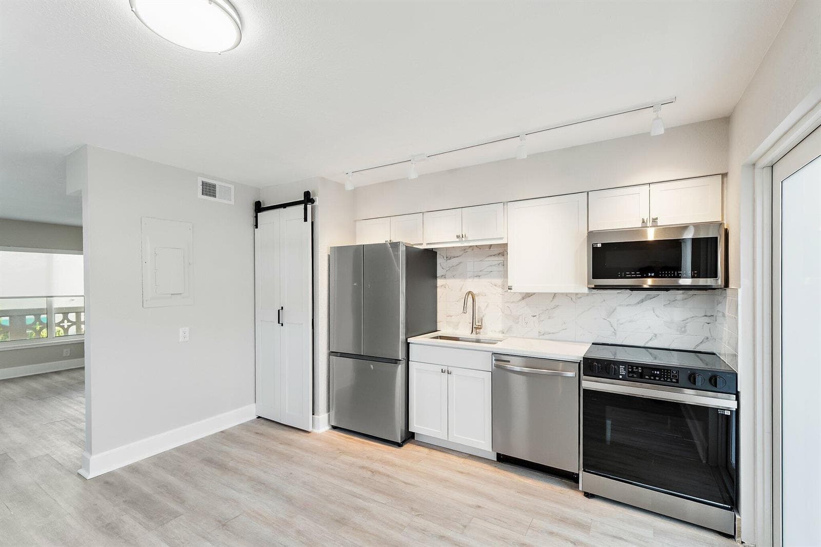 116-624SouthwindCir-NorthPalmBeach-SMALL
