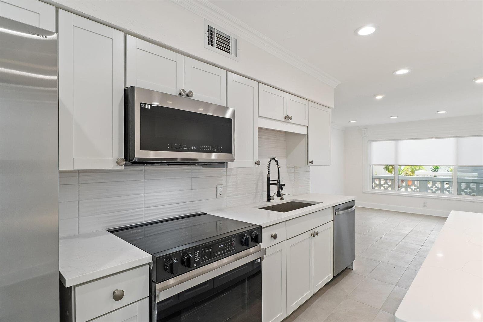 076-624SouthwindCir-NorthPalmBeach-SMALL