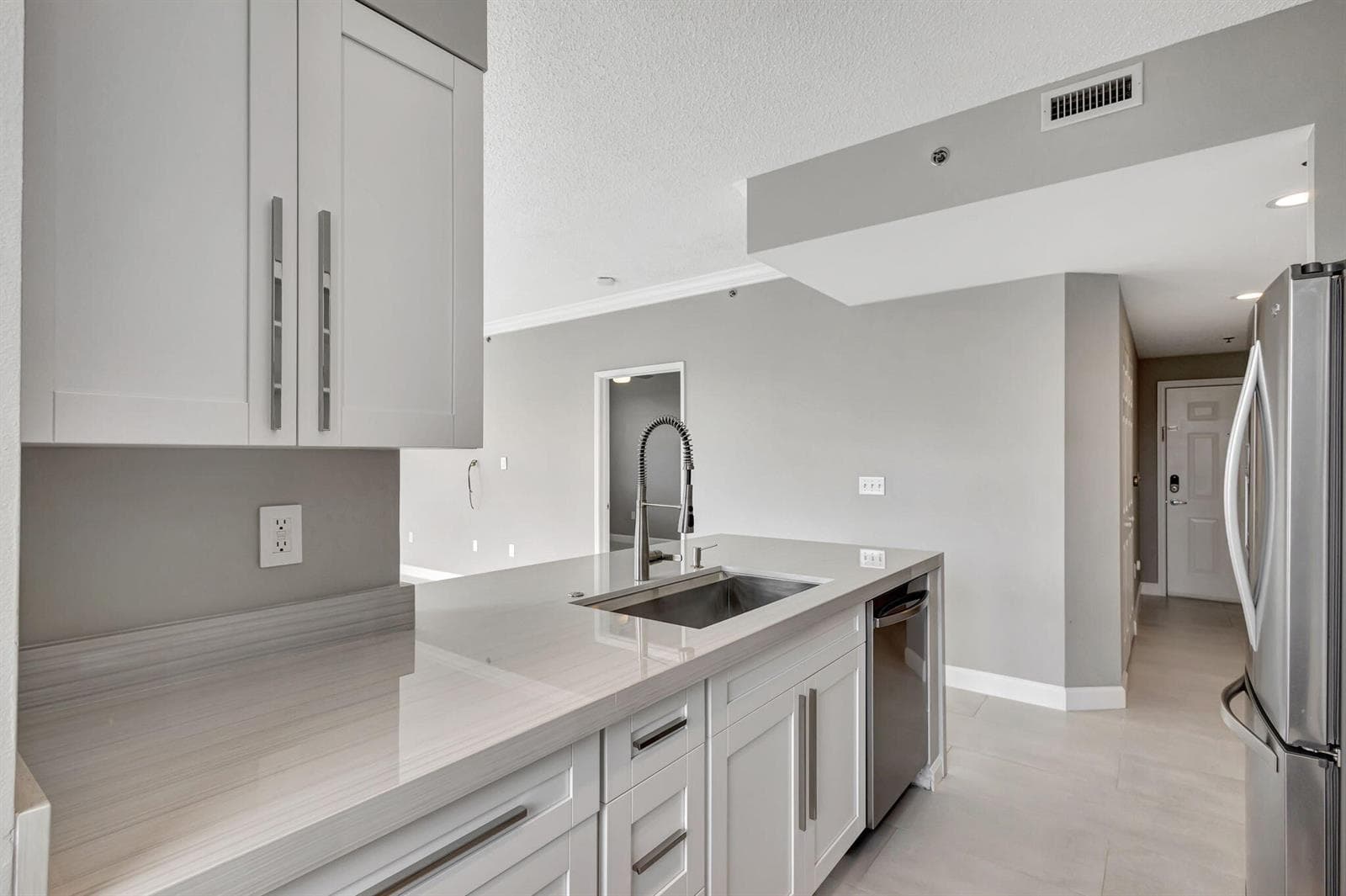 616 Clearwater Park Road, Unit 312 Kitch