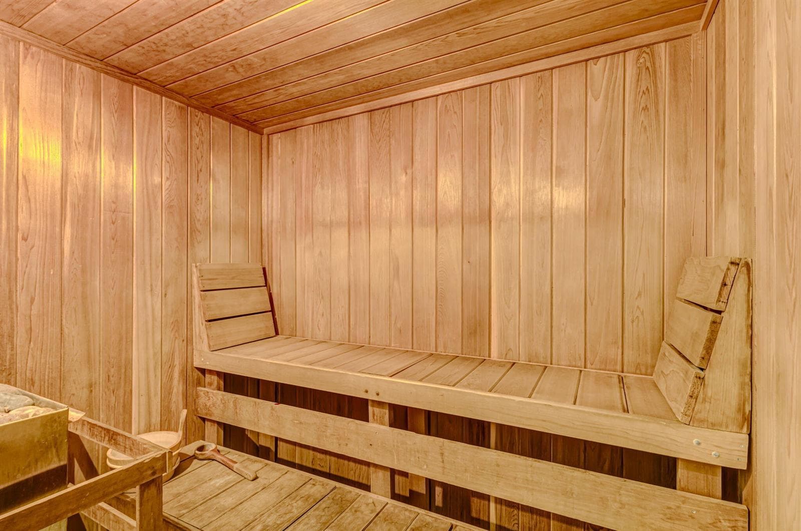 616 Clearwater Park Road, Unit 312 Sauna