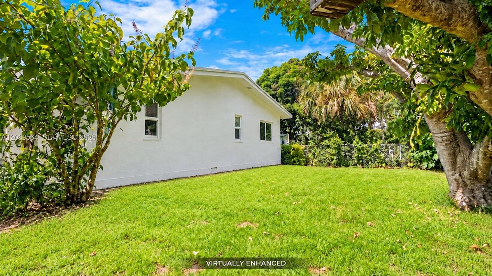 213 Florida Ave photo 4