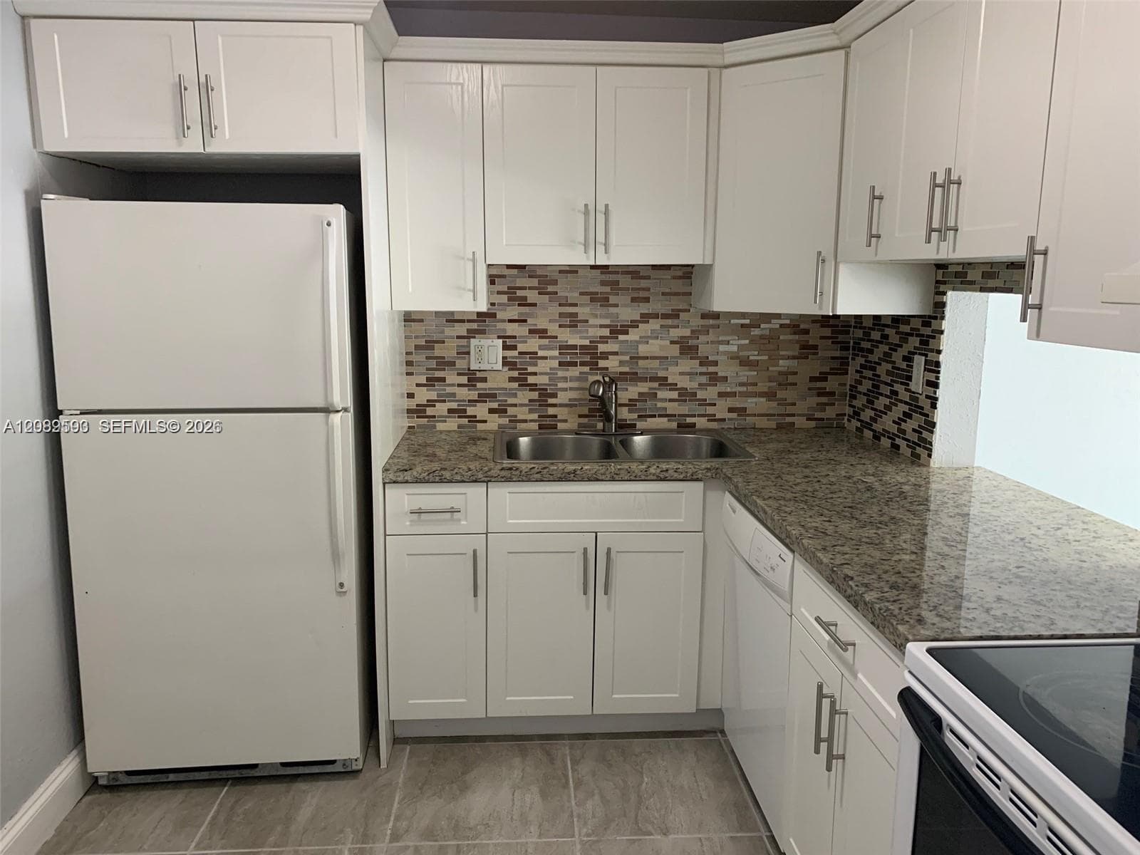 DORAL GARDENS II CONDO · #207 in Doral - Photo 29
