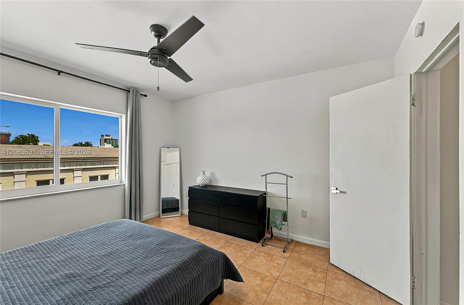 PENN MANOR · #403 in Miami Beach - Photo 17