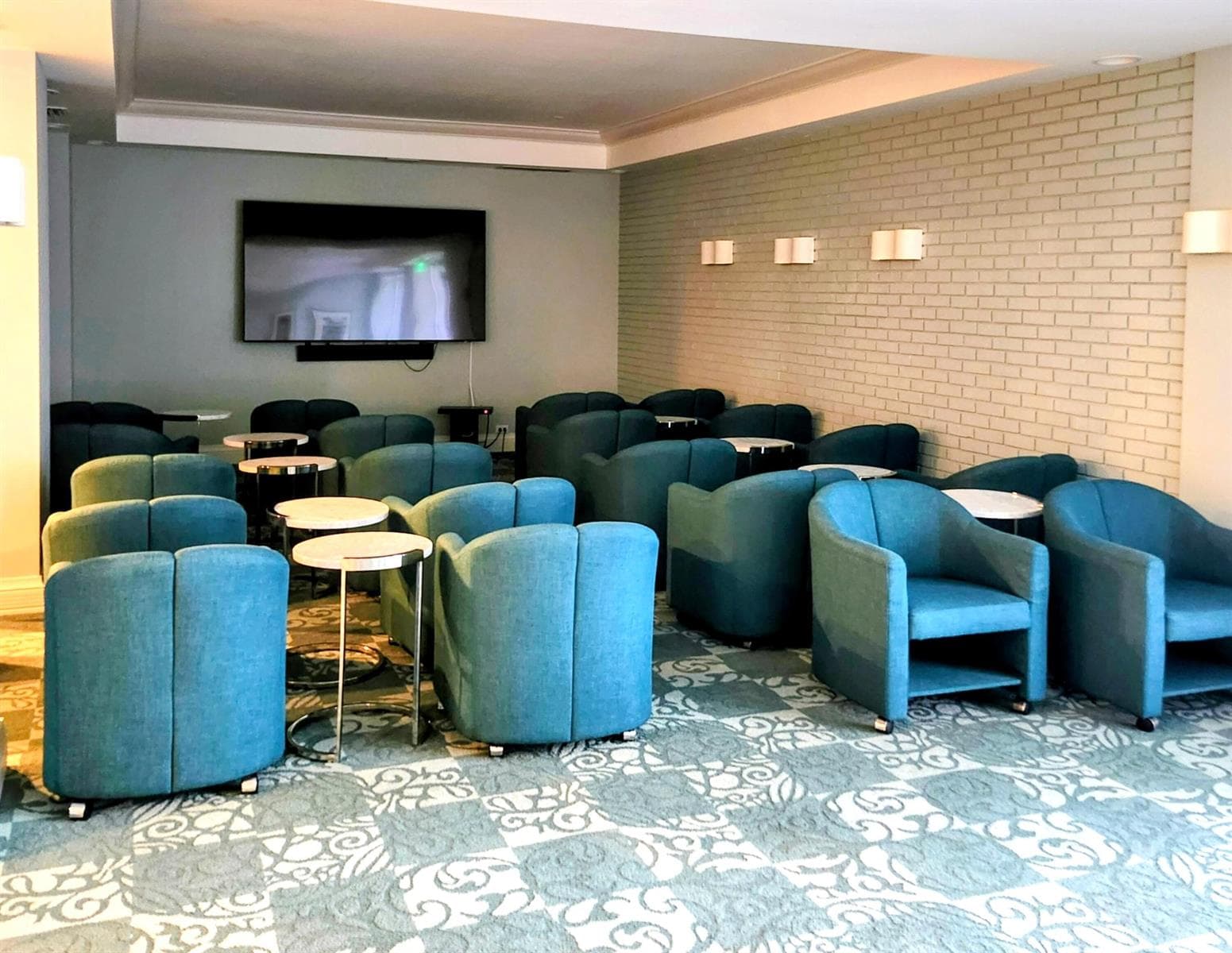 13 Social - Movie Room