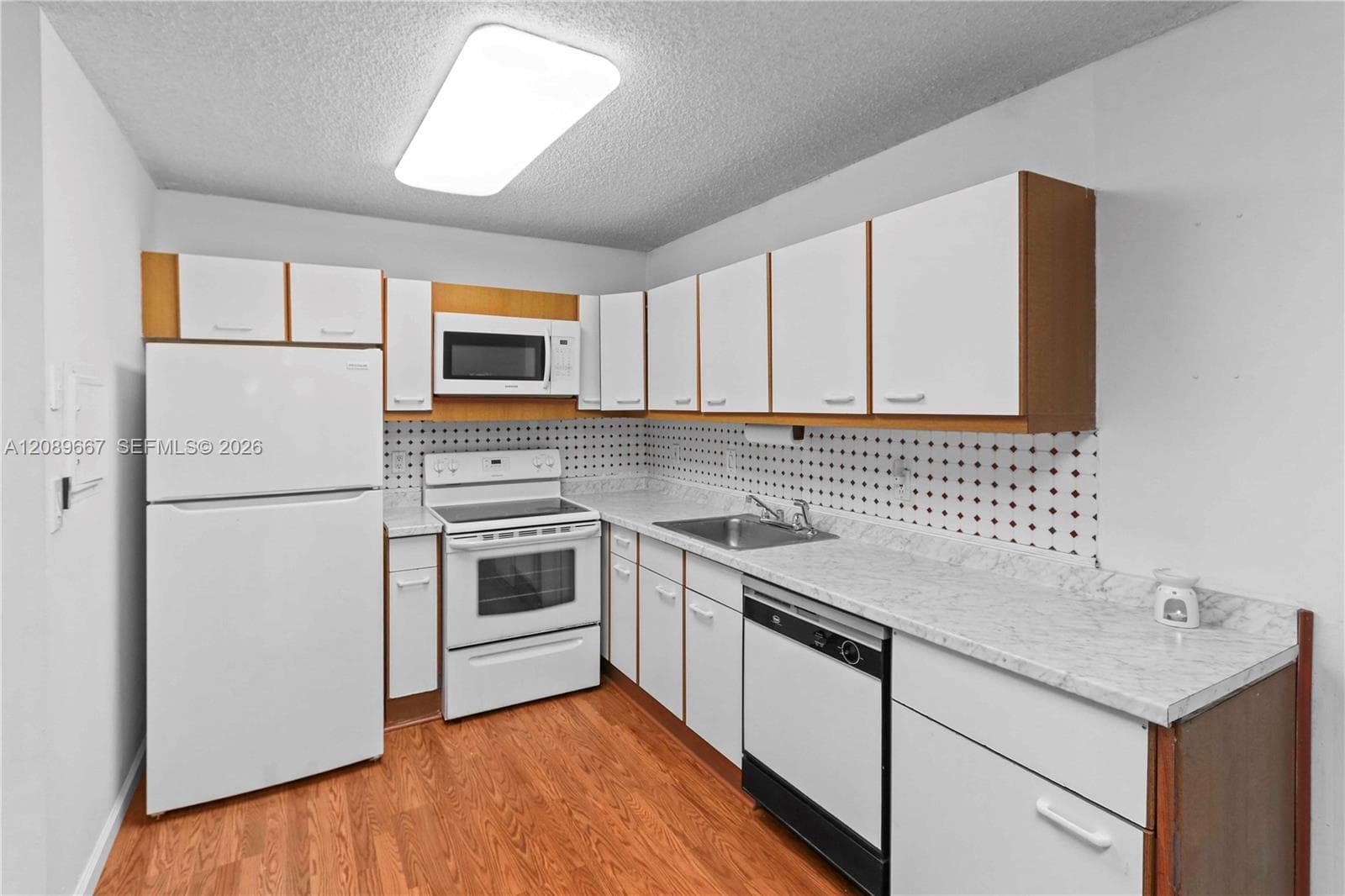 SANDORAL CONDO PH I · #410 in Doral - Photo 12