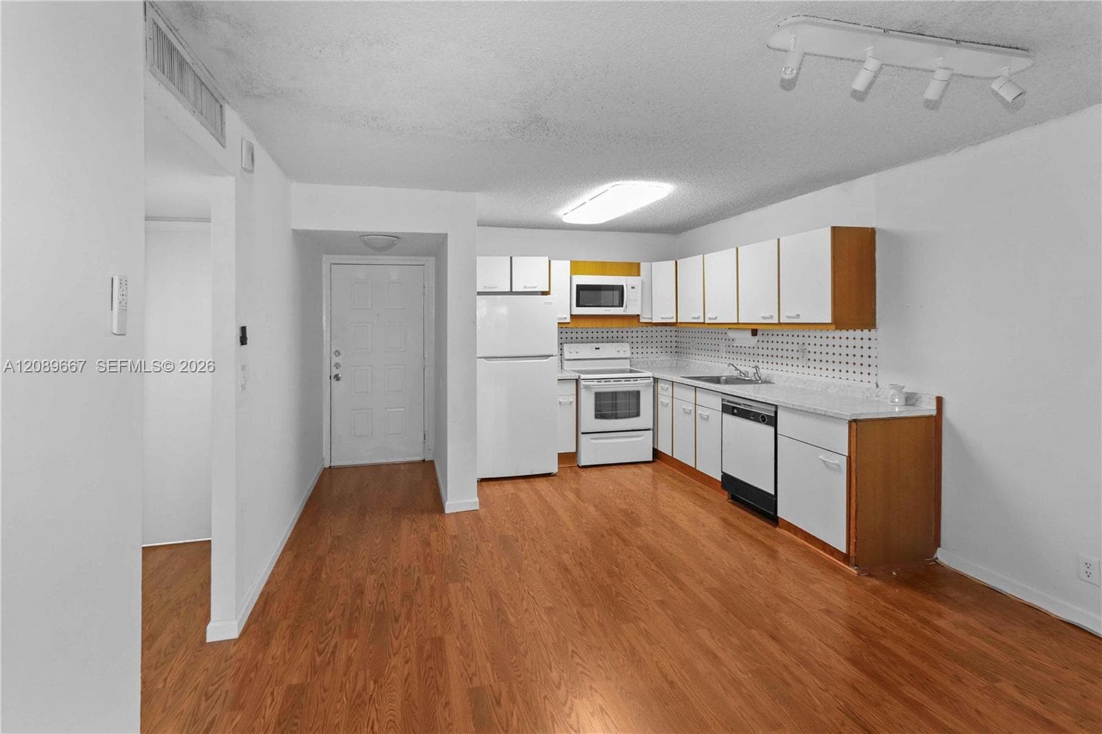 SANDORAL CONDO PH I · #410 in Doral - Photo 9