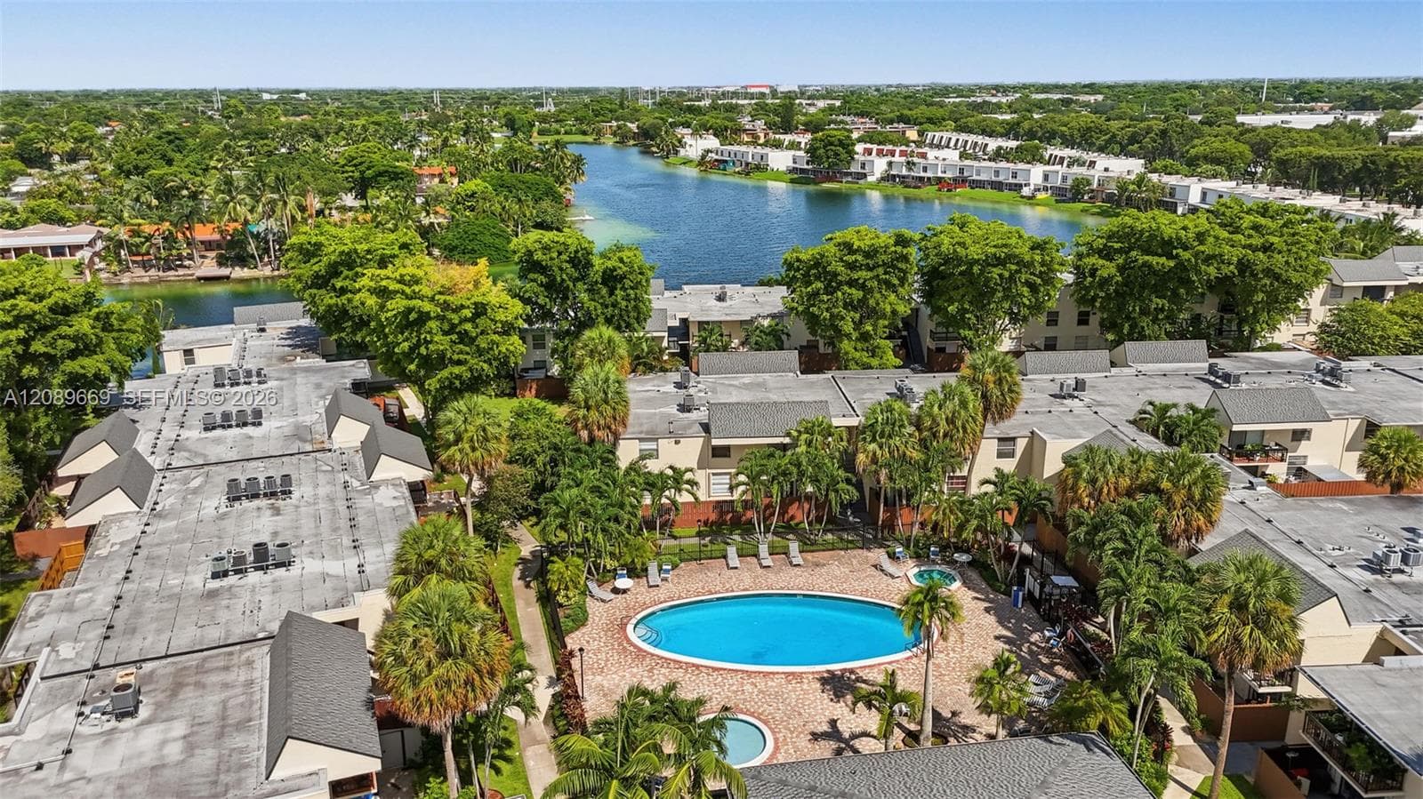 Captiva Lakes · #E311 in Miami - Photo 27