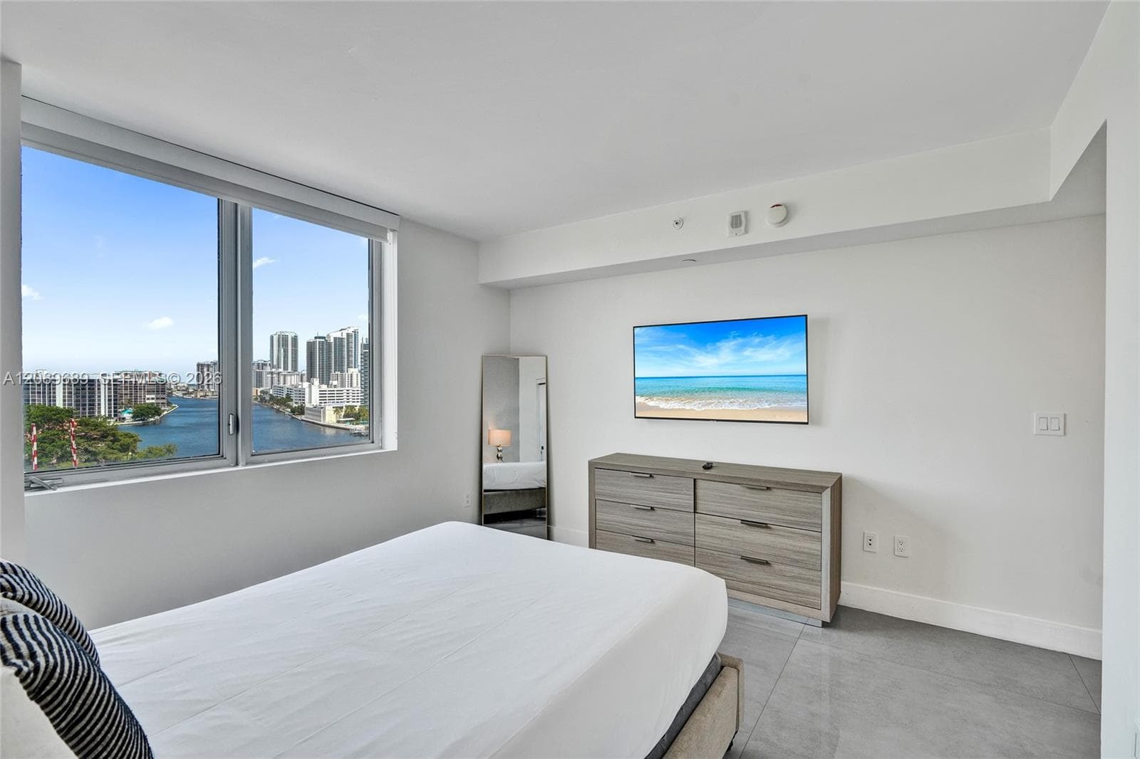 BEACHWALK · #T1002 in Hallandale Beach - Photo 17