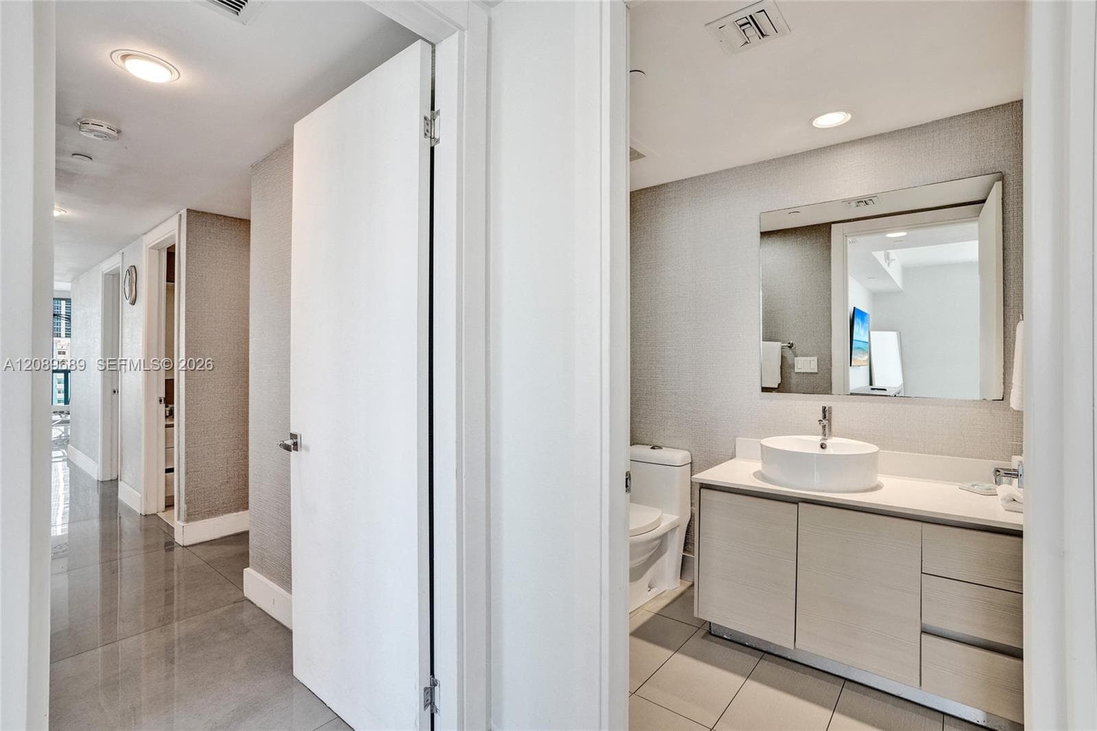 BEACHWALK · #T1002 in Hallandale Beach - Photo 16
