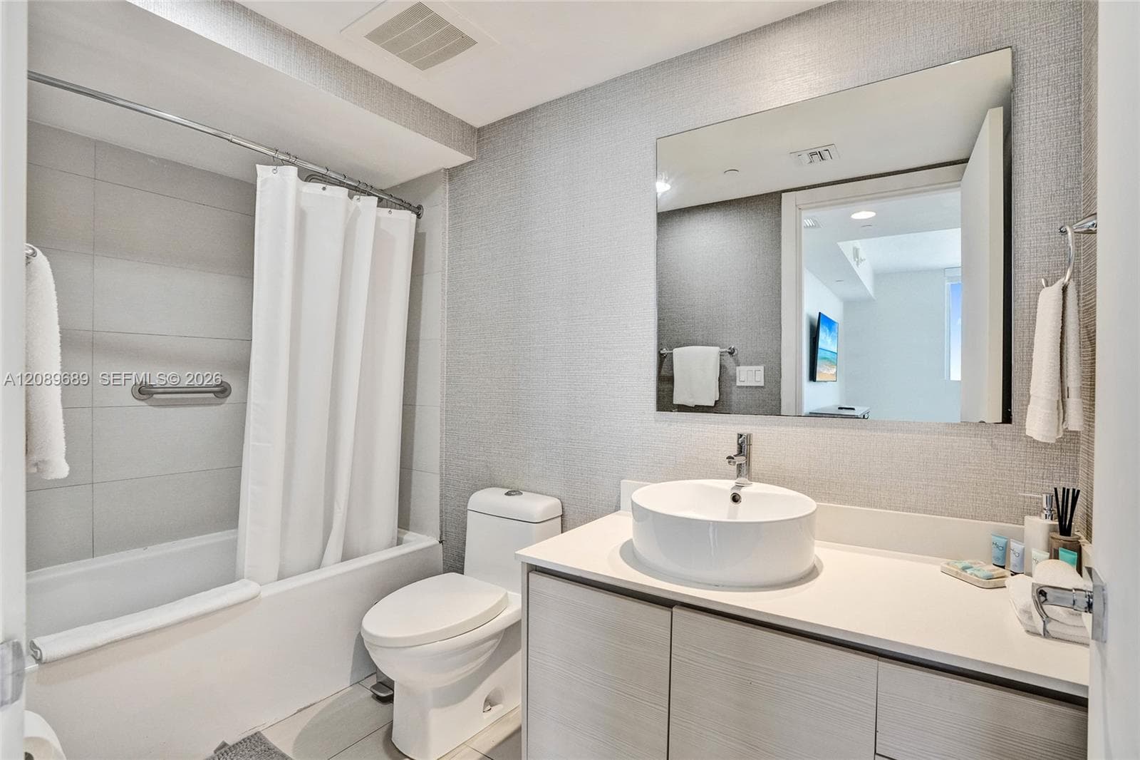 BEACHWALK · #T1002 in Hallandale Beach - Photo 15
