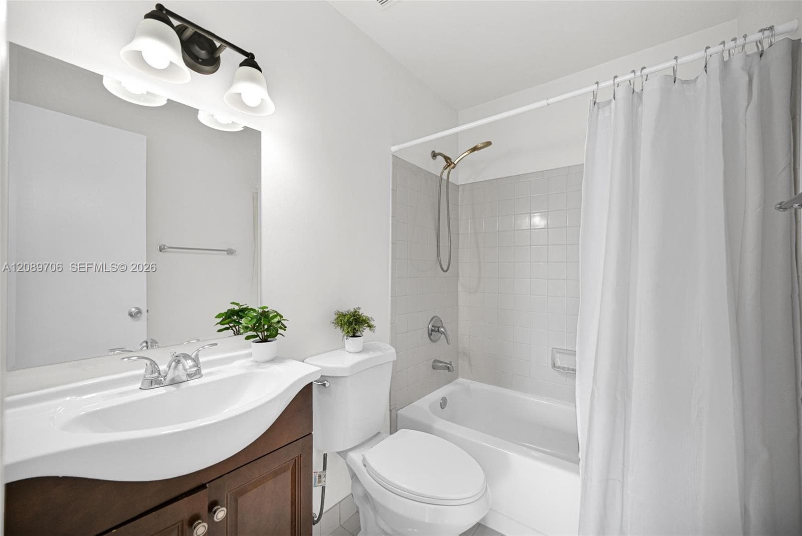 2414 San Remo Cir photo 26