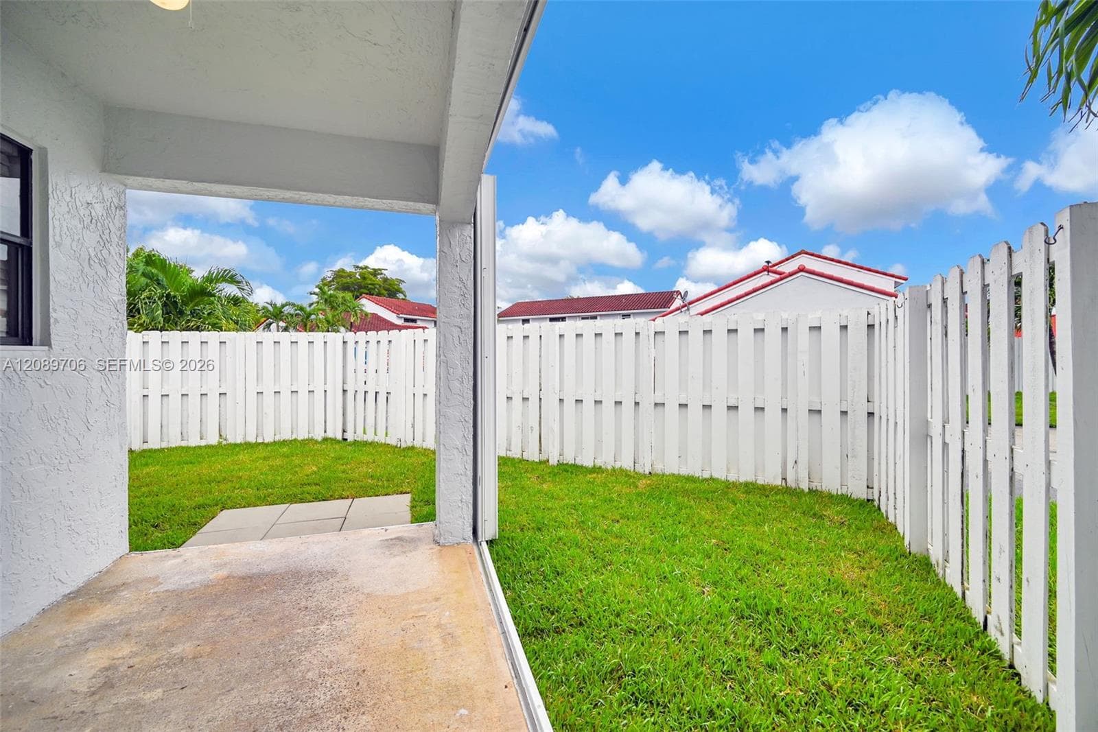2414 San Remo Cir photo 33