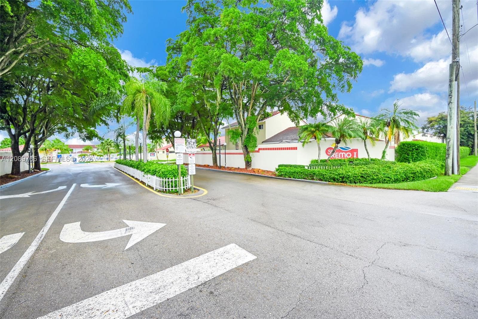 2414 San Remo Cir photo 41